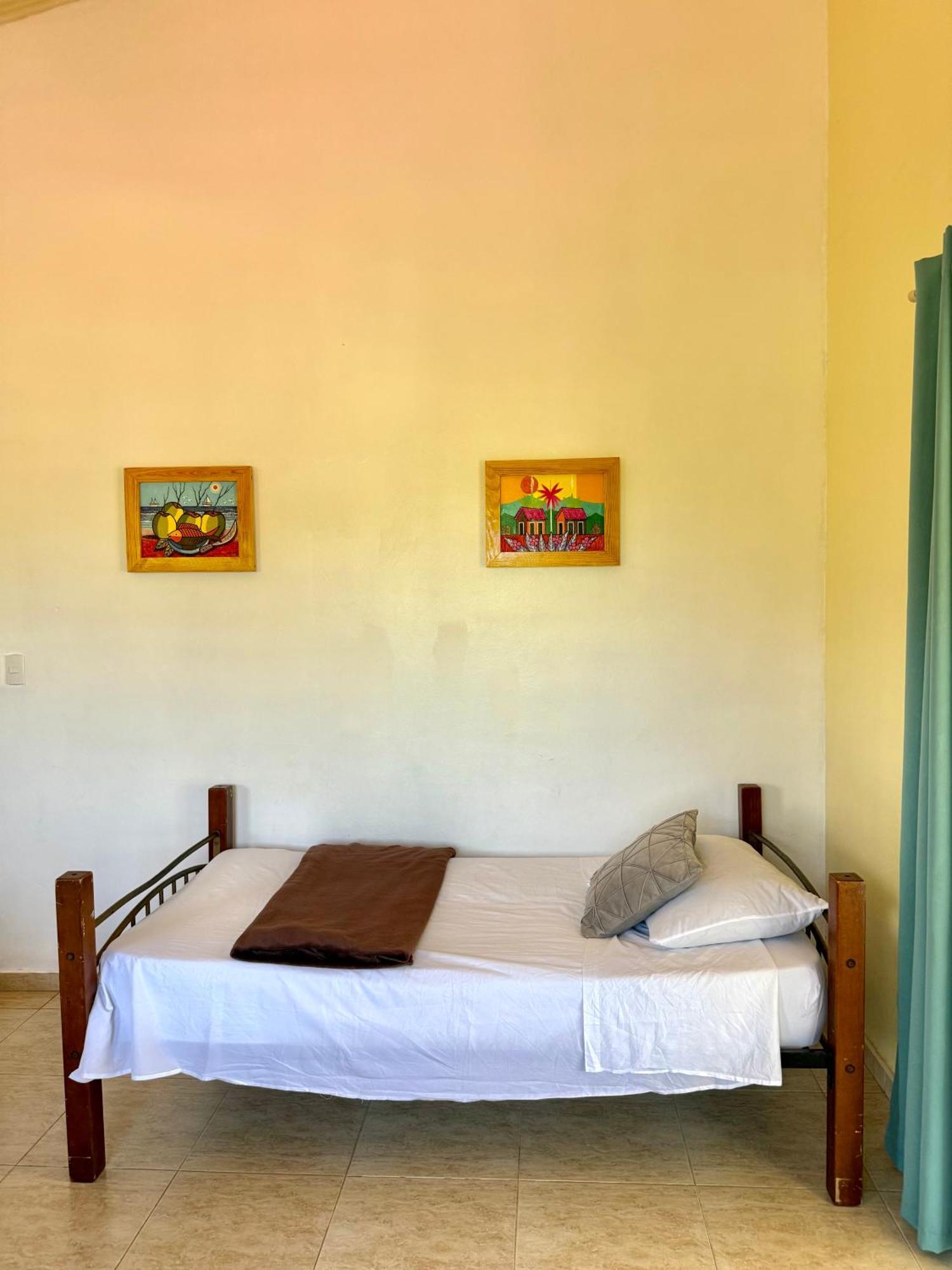 Hotel Al Mare Barahona Ngoại thất bức ảnh
